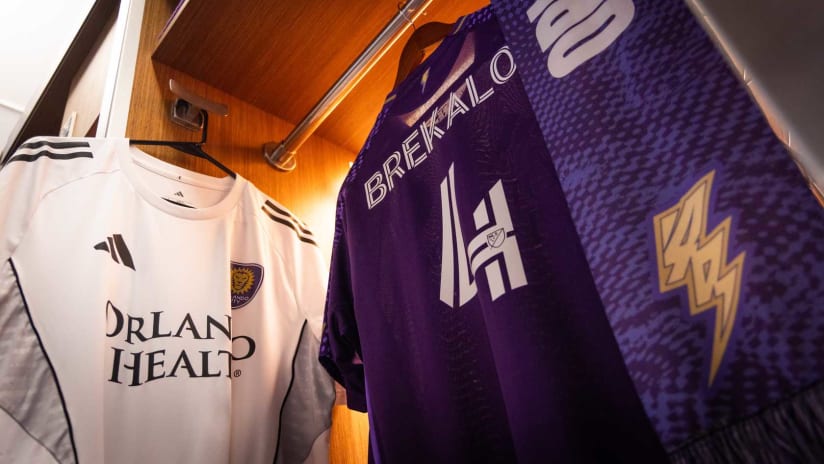 MarkThor-OCSCvNYRB-041225-OCSC7113